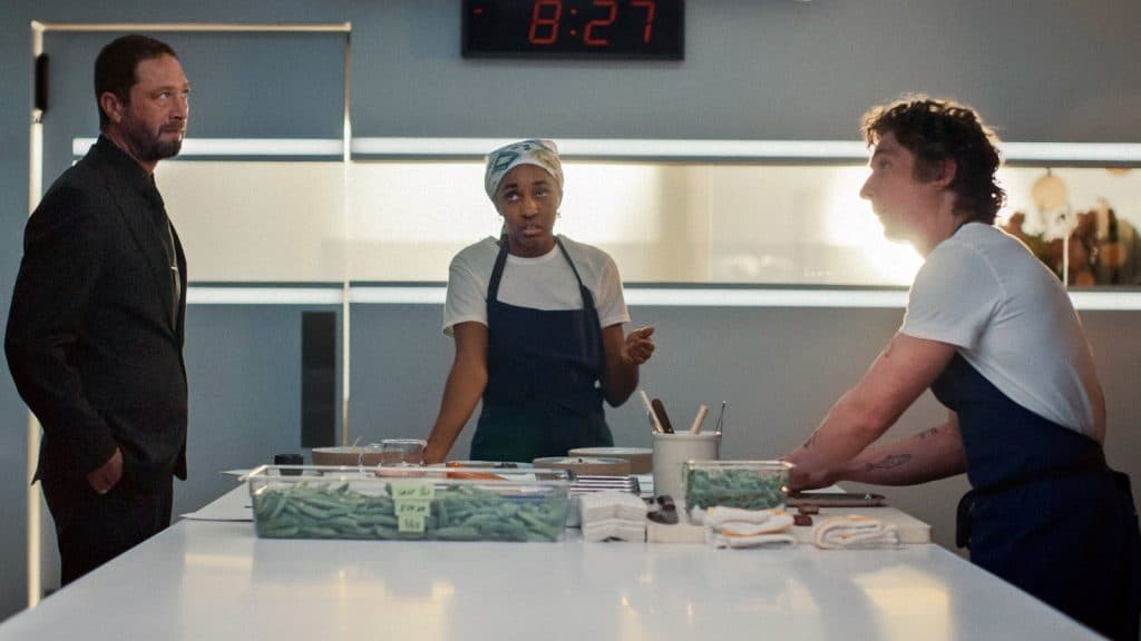 A kitchen meeting in The Bear.