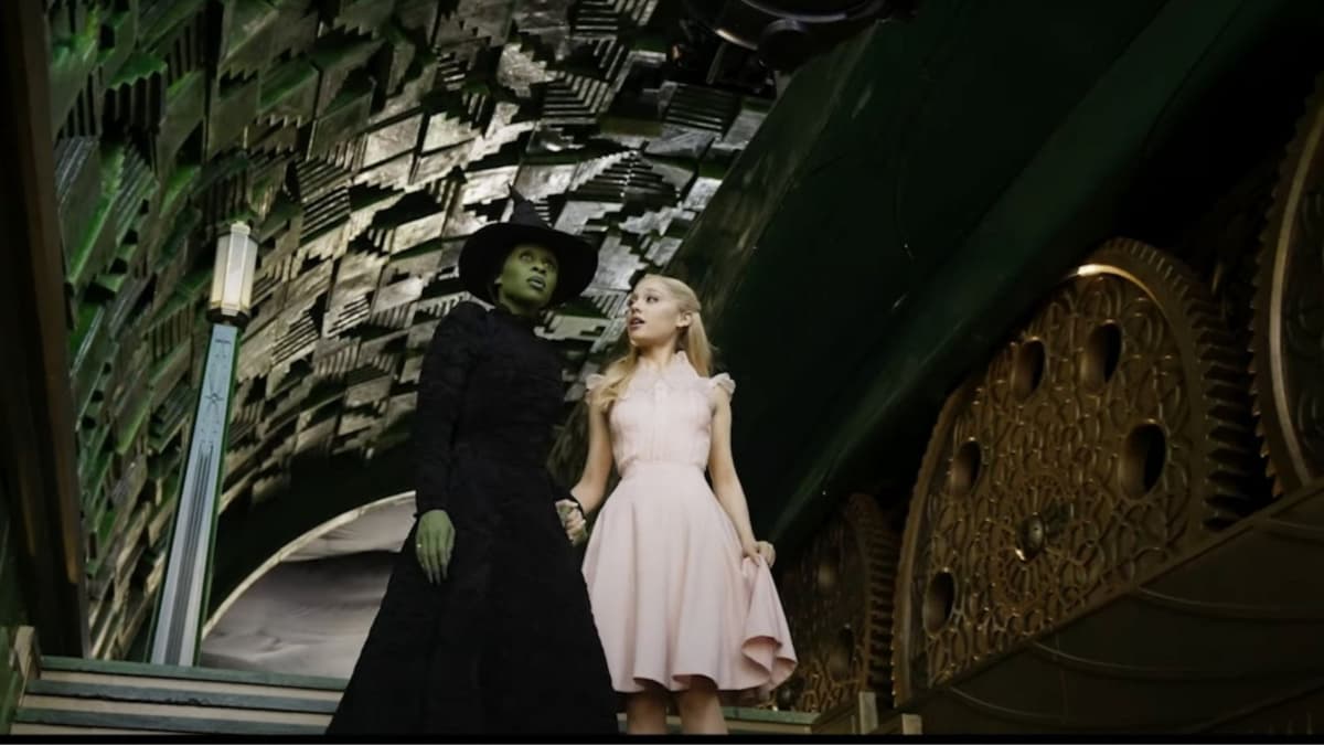 Elphaba and Glinda in Wicked Part 1