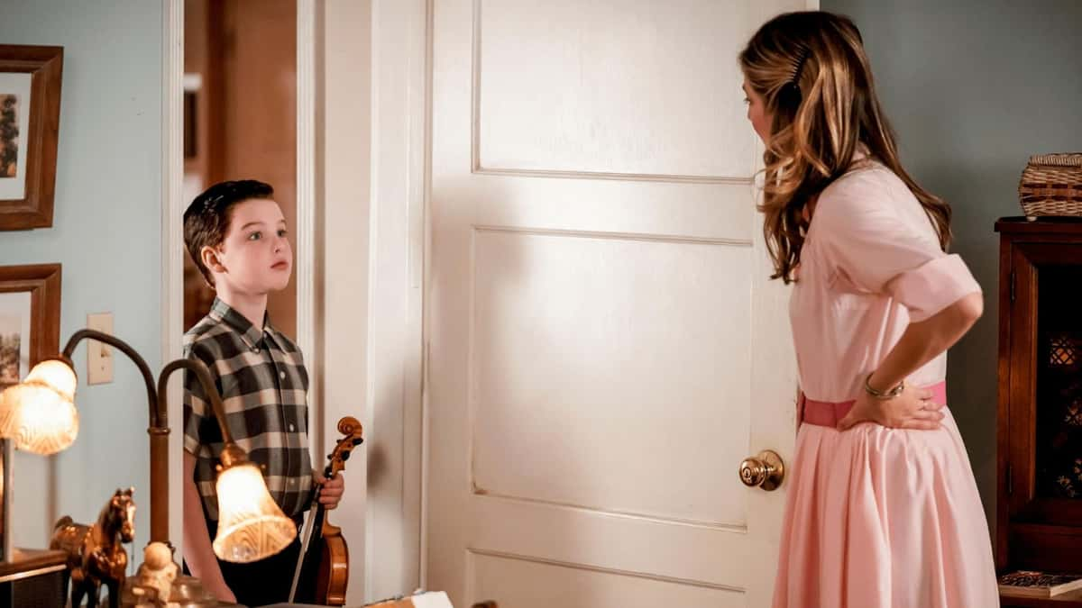 Mary talks to Sheldon in Young Sheldon