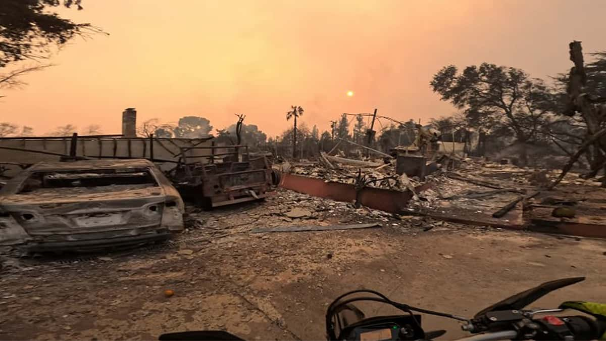 A photo of rubble left behind from the January 2025 Los Angeles fires.