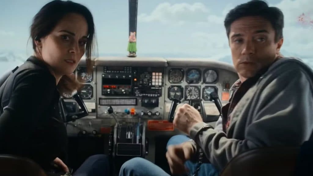 Michelle Dockery and Topher Grace in Flight Risk